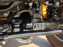 Load image into Gallery viewer, ARB Diff Cover Jl Ruibcon Or Sport M220 Rear Axle Black