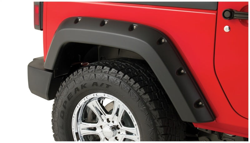 Bushwacker 15-17 Ford F-150 Styleside Pocket Style Flares 2pc 67.1/78.9/97.6in Bed - Black